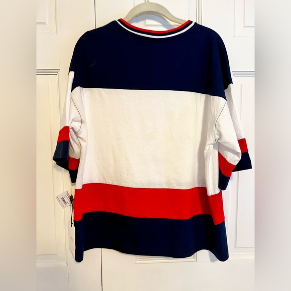 NE Patriots Oversized Tee by WEAR Erin Andrews NWT Size Large - Picture 2 of 6